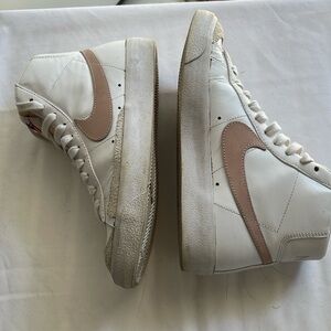 Nike White and Tan Athletic Shoes